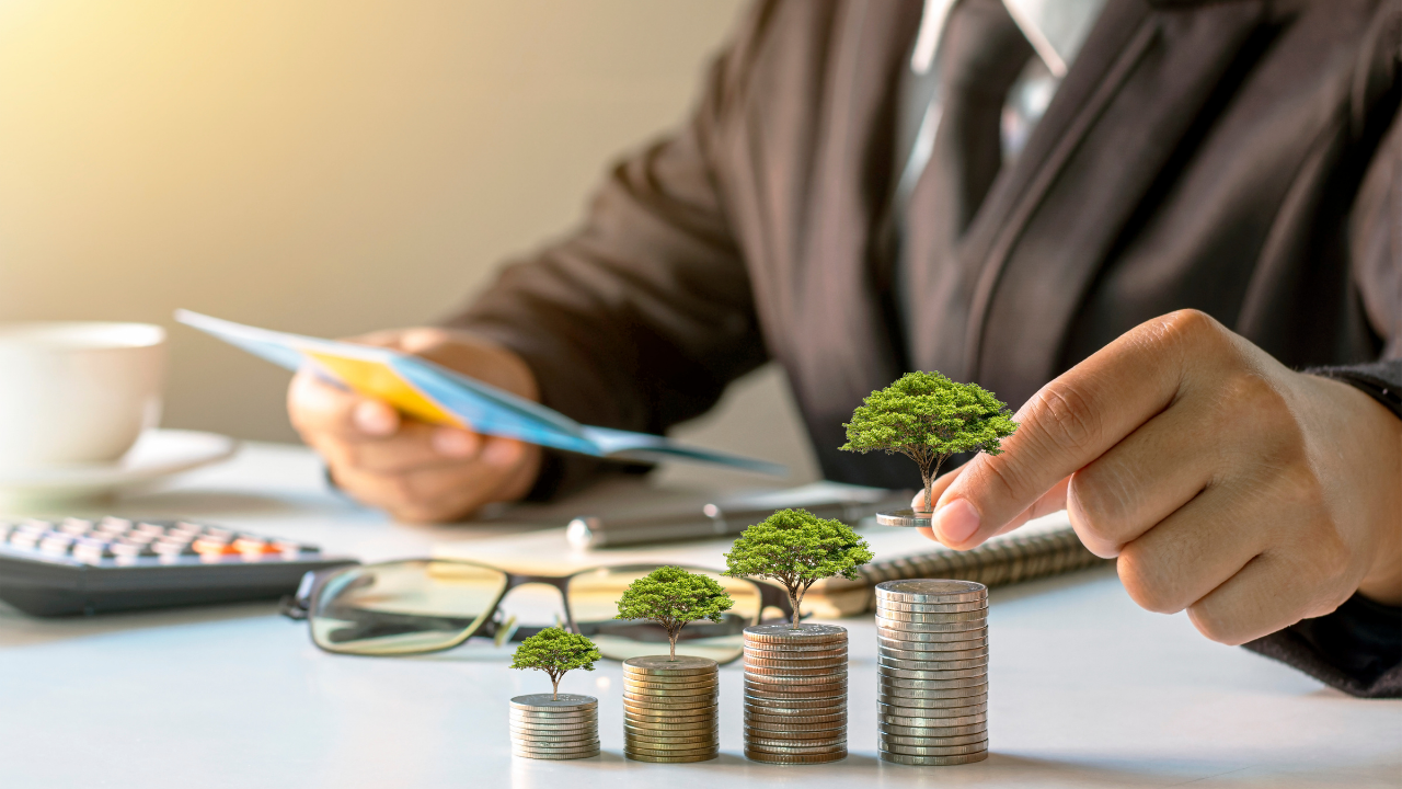Best Altcoins to Invest in 2025: Expert Analysis for Smart Investors