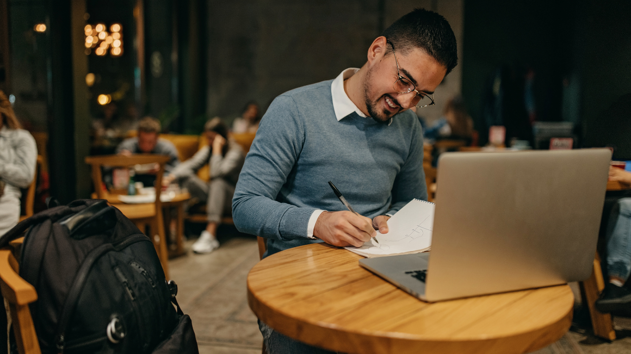 Online Certification Programs That Lead to High-Paying Jobs